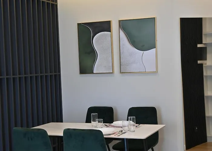 Modern Stay, * Tirana