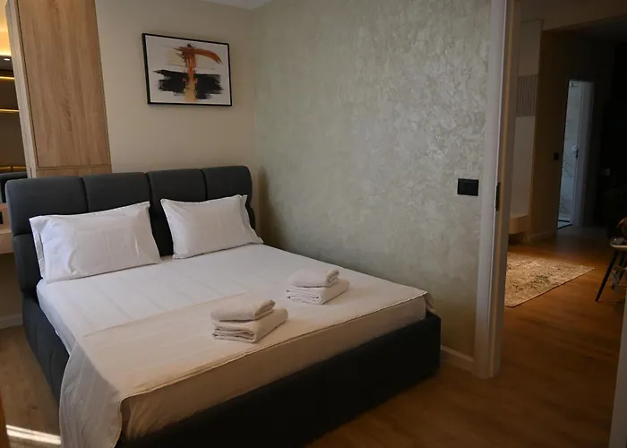 Modern Stay, * Tiran